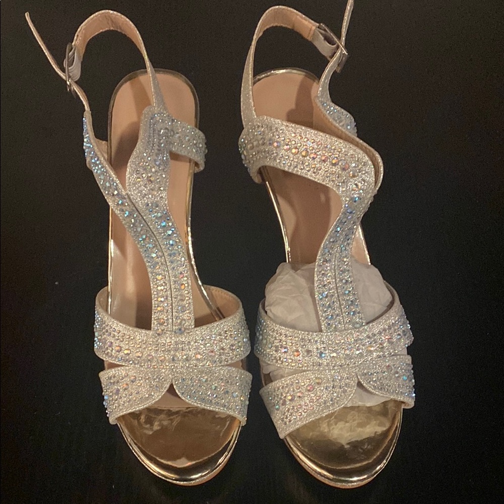 Forever Unique Silver Heels with Sparkling Straps